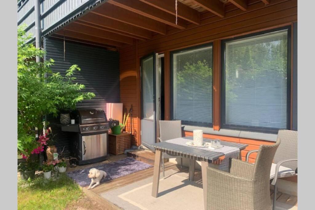 Apartamento Luxus House With Sauna Nearby Airport Vantaa Exterior foto