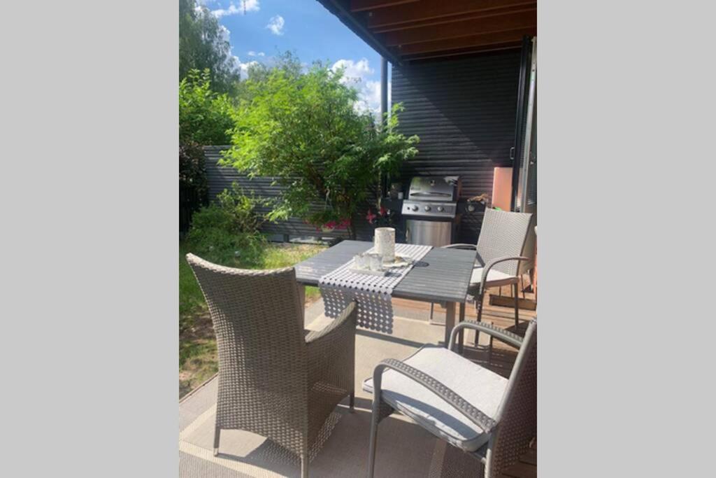 Apartamento Luxus House With Sauna Nearby Airport Vantaa Exterior foto